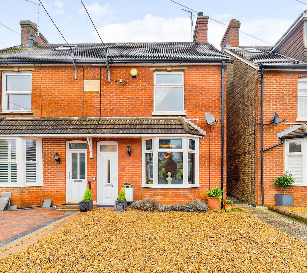 Old Guildford Road, Broadbridge Heath 3 bed semidetached house £450,000