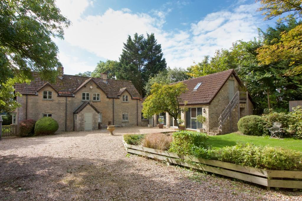 Crudwell Road, Malmesbury 4 bed farm house £1,250,000