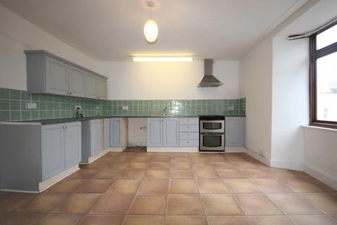 2 bedroom flat to rent, Fore Street, Kingsbridge