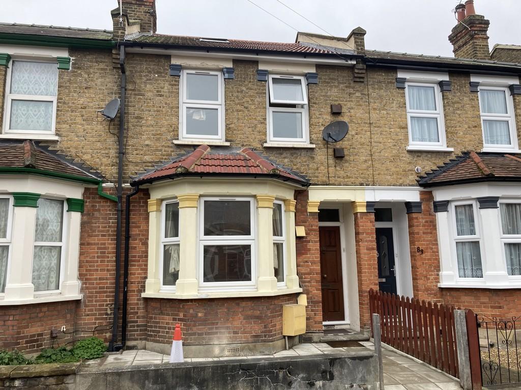 Standard Road, Hounslow 4 bed terraced house £2,000 pcm (£462 pw)
