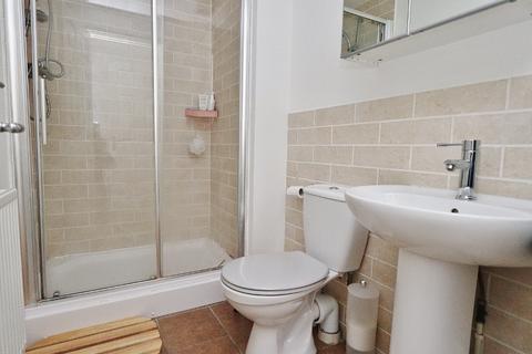 23 Litten Close, Collier Row, Romford, RM5 2LG