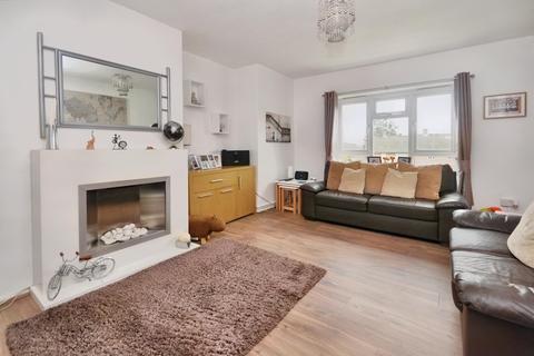 108 Knights Way, Brentwood, CM13 2ER