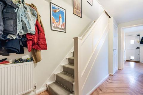 52 Evans Road, Eynsham, Witney, OX29 4QS