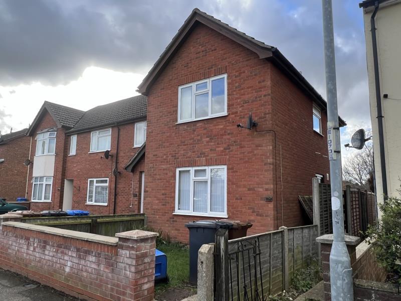 BRITANNIA ROAD, IPSWICH, SUFFOLK 2 bed terraced house £775 pcm (£179 pw)