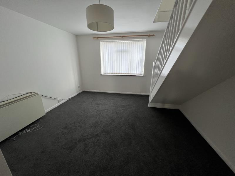 BRITANNIA ROAD, IPSWICH, SUFFOLK 2 bed terraced house £775 pcm (£179 pw)