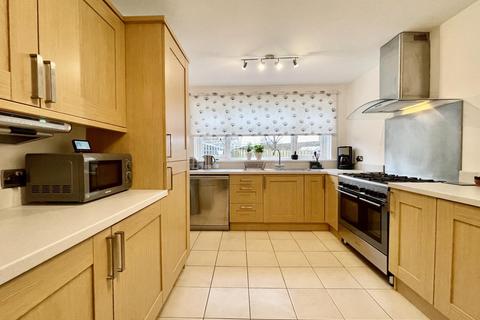 37 Auldlea Road, Beith, KA15 2DA