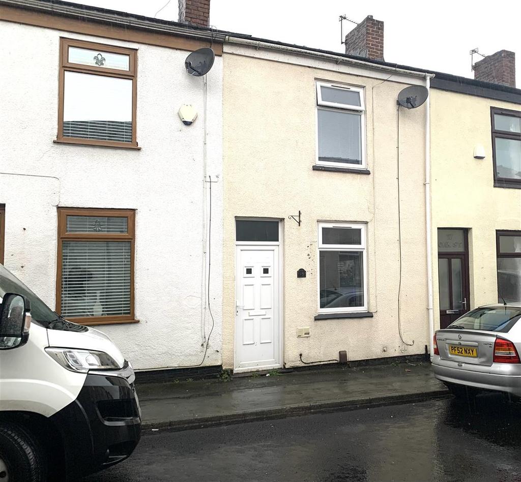 SSTC Oak Street, Tyldesley M29 8AG 2 bed house £105,000