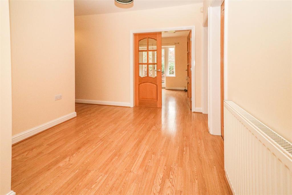 Common Road, Thorpe Salvin, Worksop 3 bed detached bungalow £395,000
