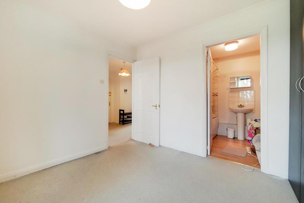 4 Main Bedroom-1.jpg