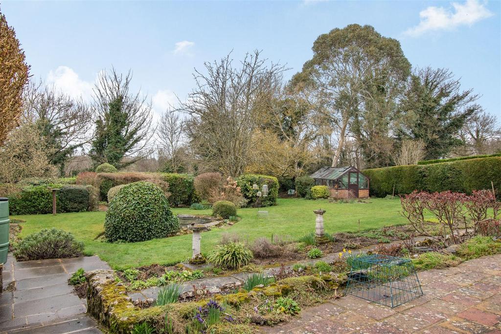 Valley Drive, Loose, Maidstone 3 bed bungalow £650,000