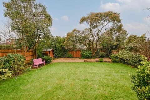 73 Lambton Road, London, SW20 0LW