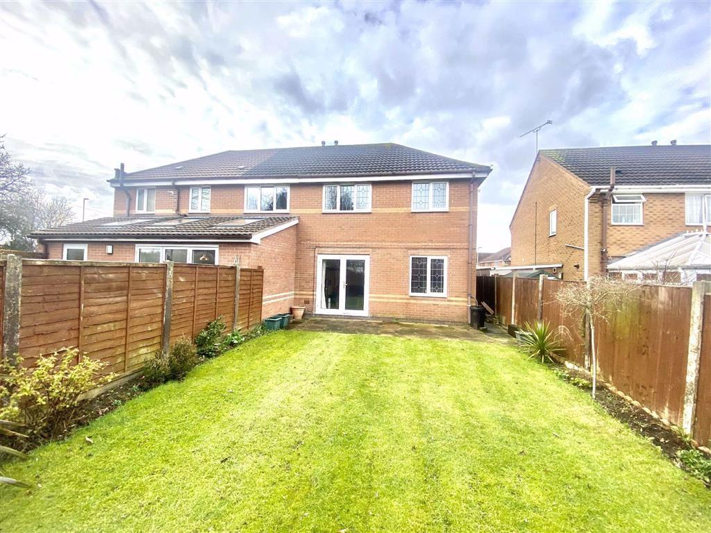 Gainsborough Avenue, Hinckley 3 bed semidetached house £245,000