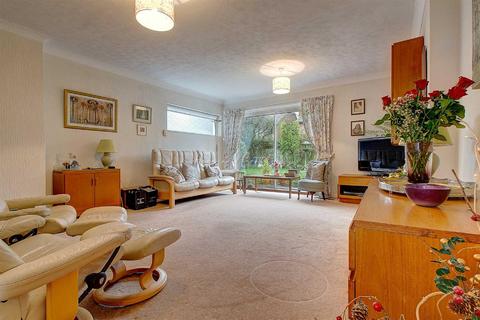 4 bedroom semi-detached house for sale - Highfields, Llandaff, Cardiff