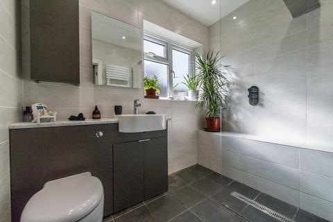 11 Marling Way, Gravesend, DA12 4DW