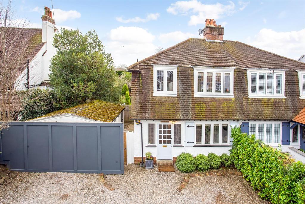 Steels Lane, Oxshott 4 bed semidetached house for sale £1,000,000