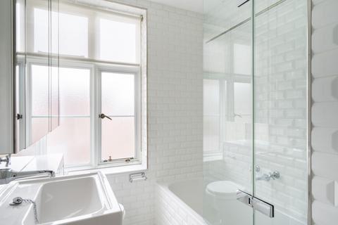 Flat 50, Chesterfield House Chesterfield Gardens, London, W1J 5JU