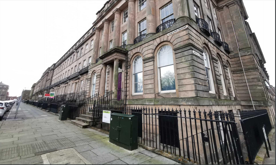 Hamilton Square, Birkenhead... 2 bed flat £72,000