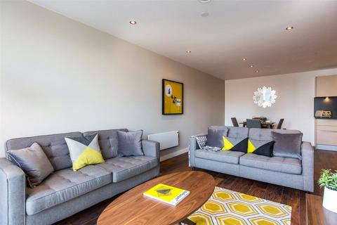 3 bedroom apartment to rent, Regent Road, Manchester, M3