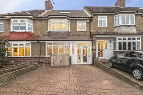 29 Pitfold Road, London, SE12 9JB