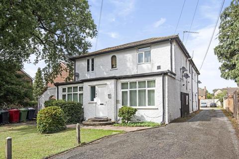 Flat 4, Elgin House Old Bath Road, Colnbrook, Slough, SL3 0HZ