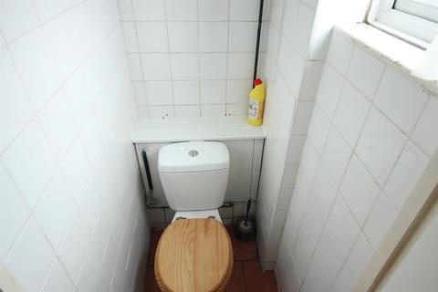 73 Bracondale Road, London, SE2 9EH