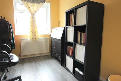 73 Bracondale Road, London, SE2 9EH