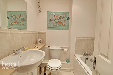 19 Porthallow Close, Orpington, BR6 9XU