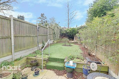 19 Porthallow Close, Orpington, BR6 9XU