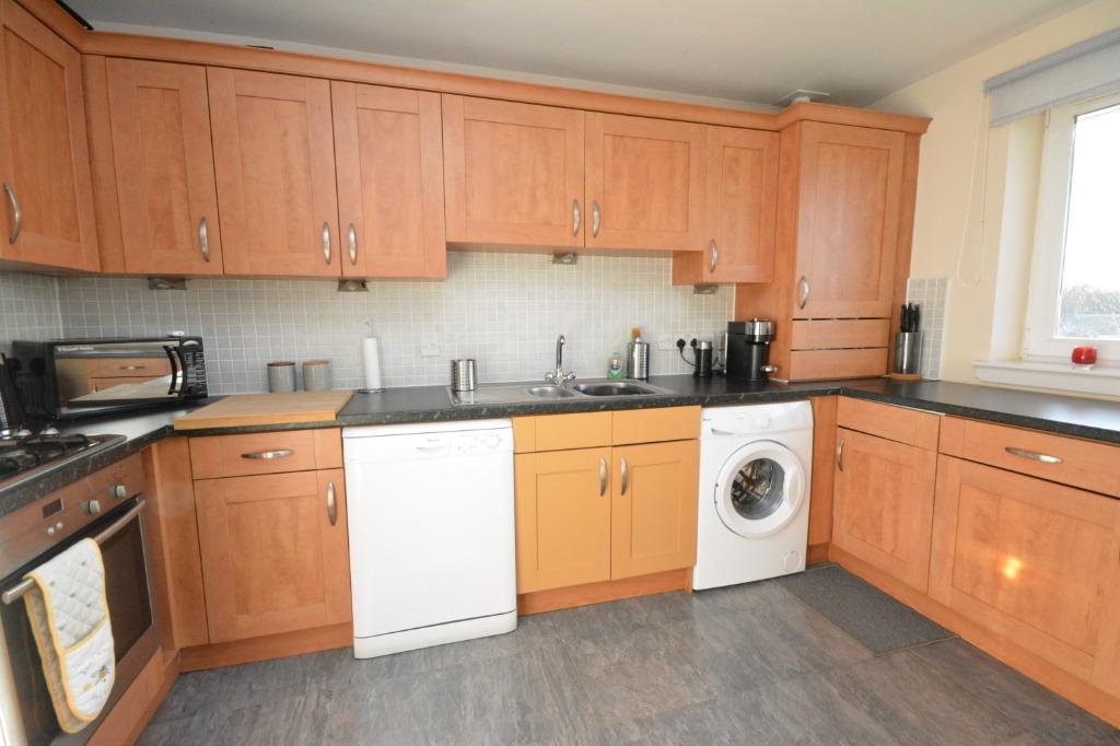 Harley Gardens, Bonnybridge, Stirlingshire, FK4 2BQ 2 bed flat £107,000