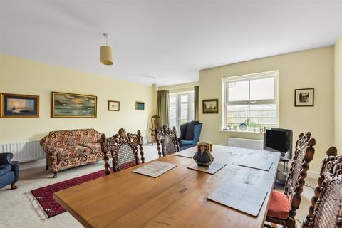 36 Beech Avenue, Bracklesham Bay, Chichester, PO20 8HU