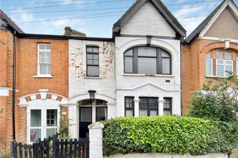 24 Argyle Avenue, Hounslow, TW3 2LF