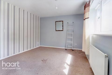 15 Crowthorp Road, Northampton, NN3 5DU
