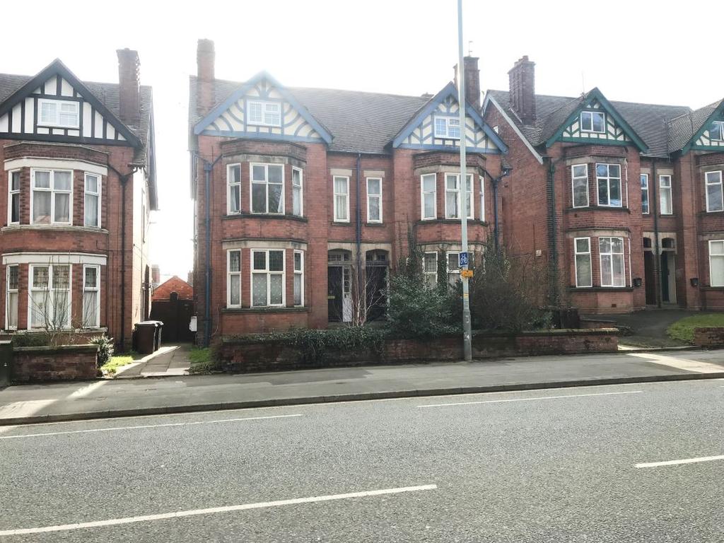 121 Tettenhall Road, Wolverhampton... 5 bed semidetached house £245,000