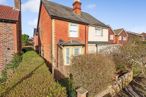 29 Abbey Road, Woking, GU21 4PQ