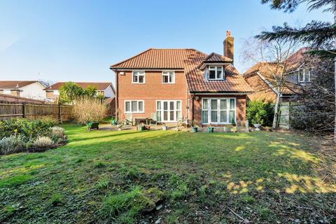 3 Houston Place, Esher, KT10 8JU