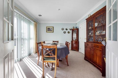 3 Houston Place, Esher, KT10 8JU