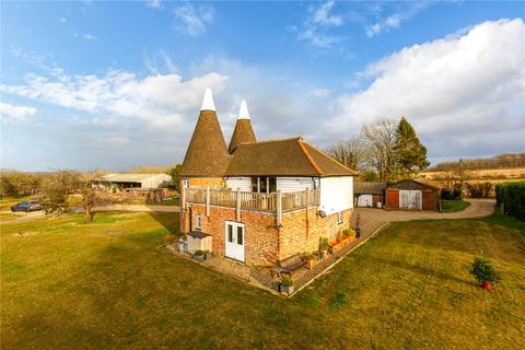 4 bedroom detached house to rent, Castle Hill Farm, Pearsons Green Road, Brenchley, Kent, TN12