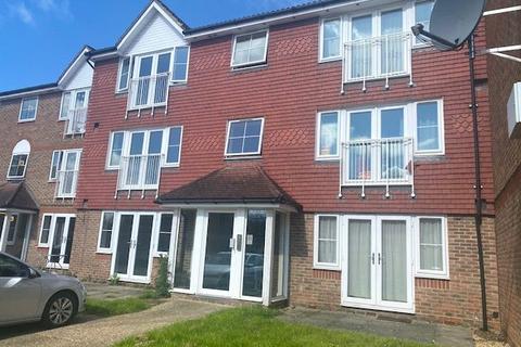 1 bedroom apartment to rent, Tuscany Gardens, Crawley, West Sussex, RH10