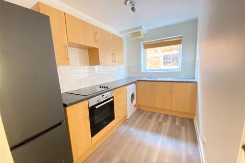 1 bedroom apartment to rent, Tuscany Gardens, Crawley, West Sussex, RH10