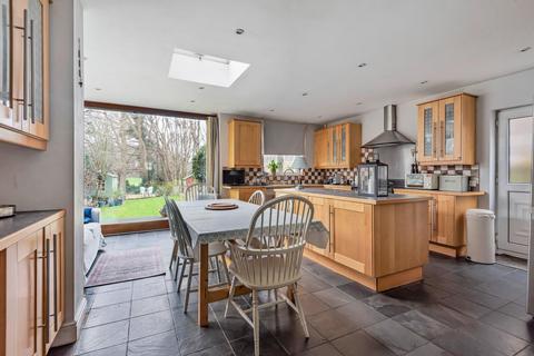 152 Hayes Chase, West Wickham, BR4 0JE