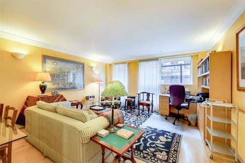 Flat 1, Charter House Crown Court, London, WC2B 5EX