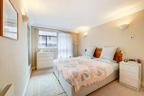 Flat 1, Charter House Crown Court, London, WC2B 5EX