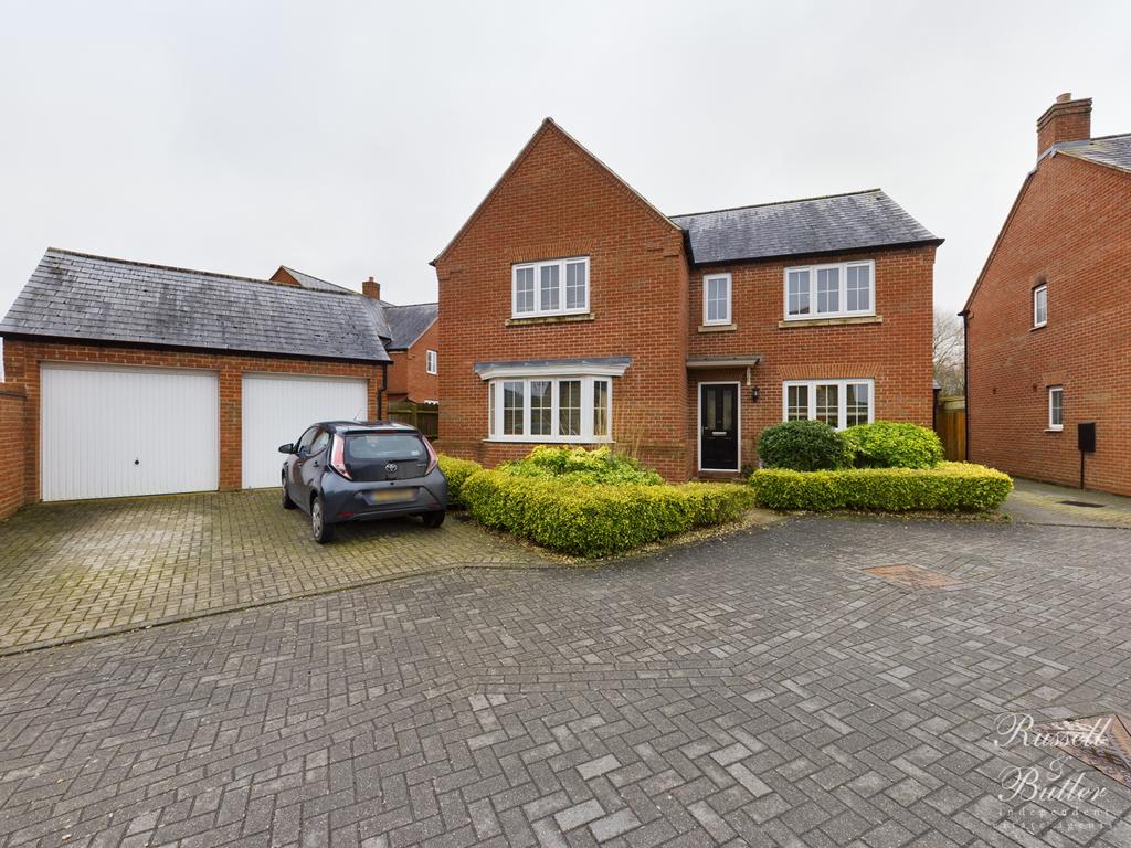 Lace Lane, Buckingham, MK18 7RD 5 bed detached house £1,795 pcm (£414 pw)