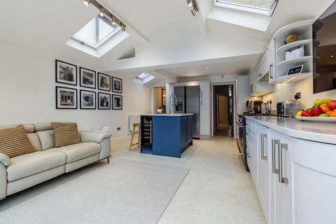 9 Walpole Road, Teddington, TW11 8PJ