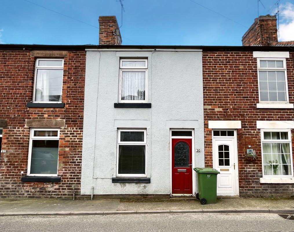 30 Bargate Road, Belper, Derbyshire... 2 bed terraced house £44,000
