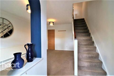 2 bedroom terraced house to rent, Oak Green, Abbots langley