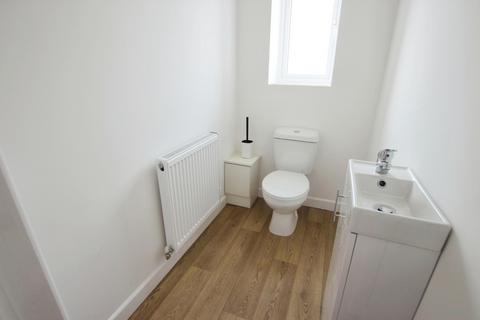 2 bedroom terraced house to rent, Hall Street, St Helens, WA10