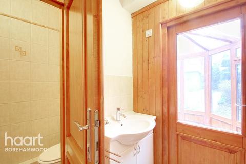 78 Ripon Way, Borehamwood, WD6 2JA