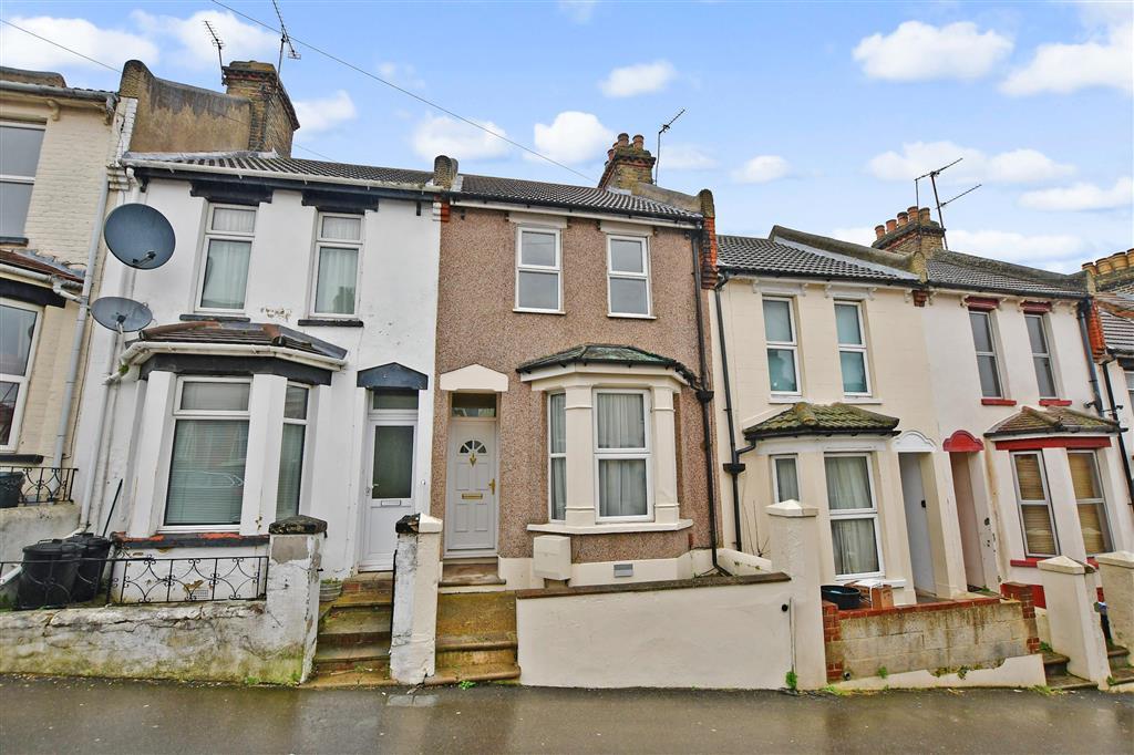Cecil Road, Rochester, Kent 3 bed terraced house £270,000