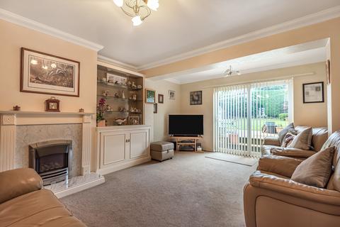 24 Stevenson Road, Hedgerley, Slough, SL2 3YE